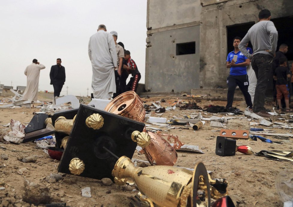 V Iráku se po fotbale odpálil muž.