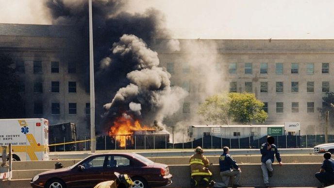 Pentagon dne 11. září 2001 (Ilustrační foto)
