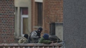 Belgická policie dopadla dva střelce: Pátrání nekončí, další muž stále uniká