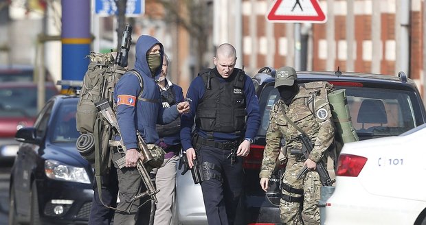 Policie obvinila třetího teroristu. Měl připravovat další atentát ve Francii