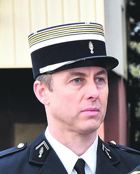Podplukovník Arnaud Beltrame se obětoval.