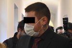 Lukáš N., obžalovaný z teroristického útoku, u Krajského soudu v Plzni.
