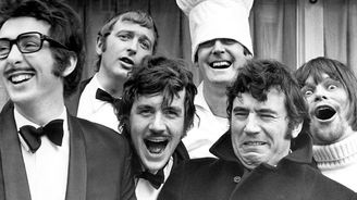 Proč už se nikdy nevrátí Monty Python? John je tlustý, Graham mrtvý a nikdo z nás není teplý pes