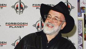 Pratchett se díky zeměploše stal jedním z nejčtenějších světových autorů fantasy