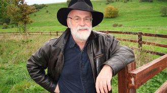 Zemřel spisovatel Terry Pratchett, prohrál boj s Alzheimerovou nemocí