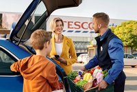 Boj o prodejny Tesco začíná. Kdo je koupí? Zájem má tahle konkurenční trojice