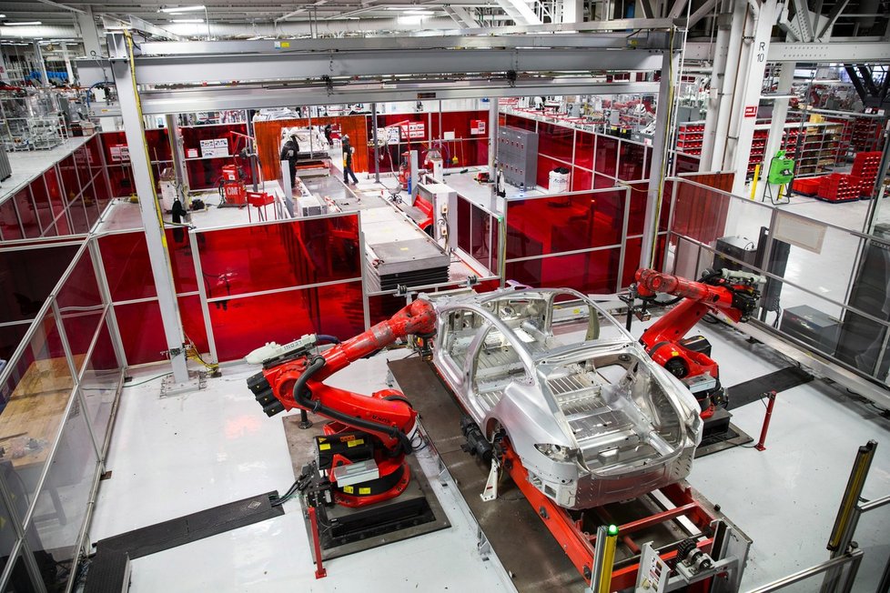 Továrny automobilky Tesla se možná přemístí do Česka