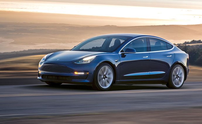 Tesla trhá rekordy. Ve ztrátě... Může za to nový Model 3