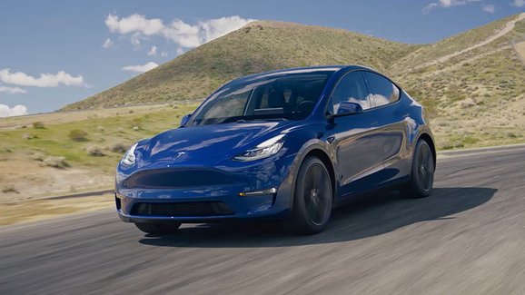 Sedmimístná Tesla Model Y dorazí na trh ještě letos, potvrdil Musk