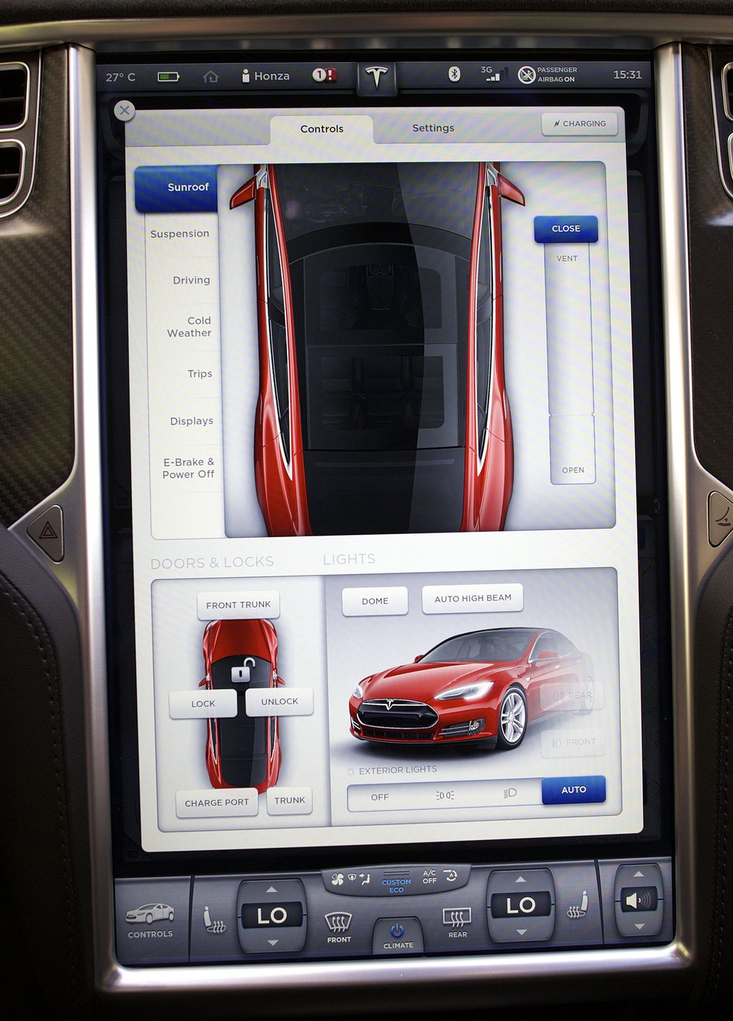 Tesla S