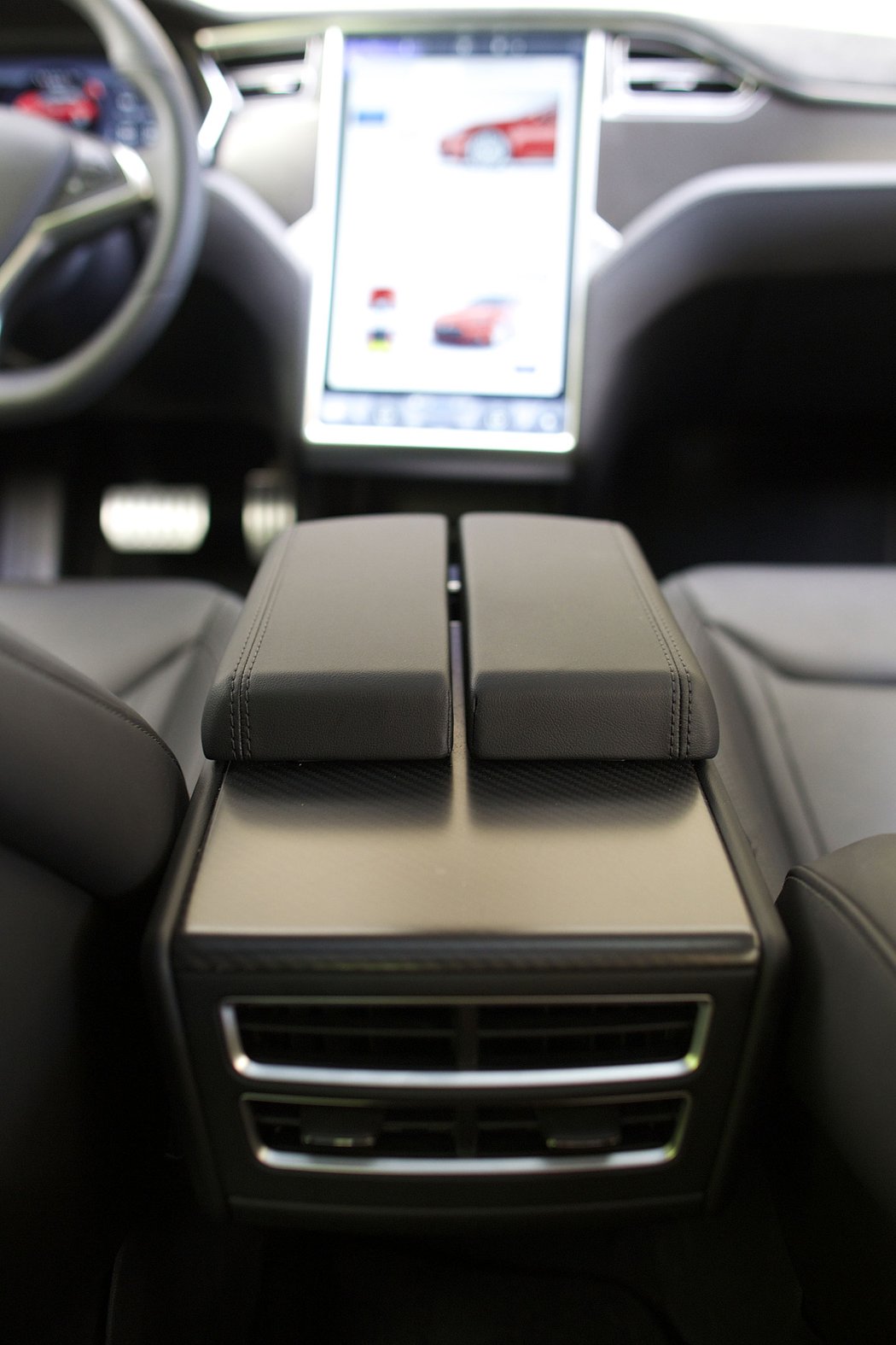 Tesla S