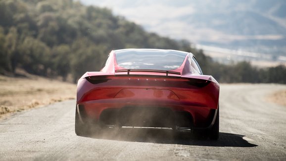 Nová Tesla Roadster se chystá na Nürburgring, vyrazit má již příští rok