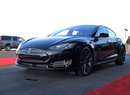 Tesla Model S P85D: Elektromobil s výkonem 515 kW a pohonem všech kol