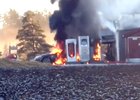 Video: Tesla Model S shořela při nabíjení na prach