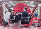 Video: Podívejte se, jak se vyrábí Tesla Model 3