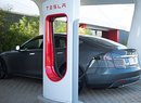 Tesla chce v Česku vybudovat čtyři supernabíječky
