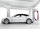 Tesla vyvíjí systém automatického dobíjení elektromobilů