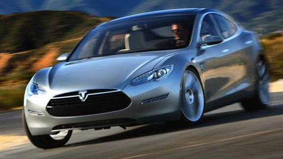 Tesla Model S již brzy s autopilotem