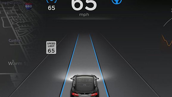 Tesla vylepšila Autopilot. Bude konečně bezpečnější?