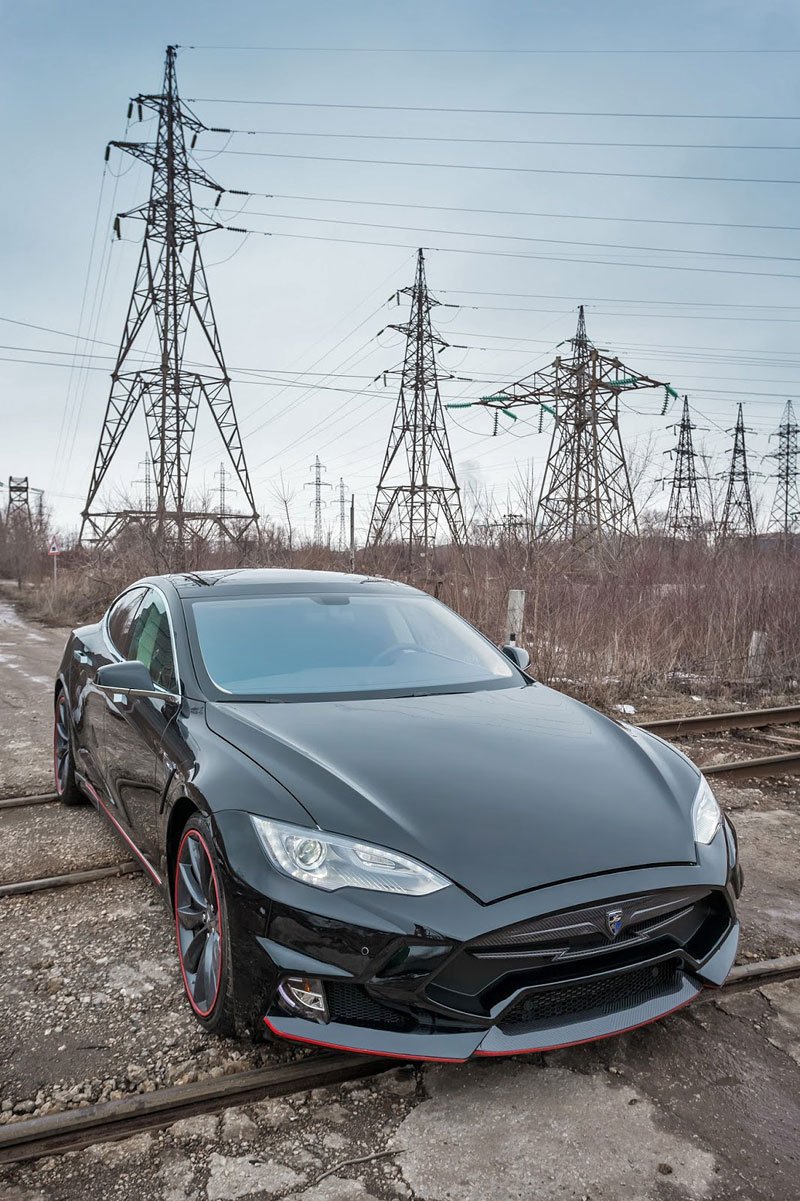 Tesla S