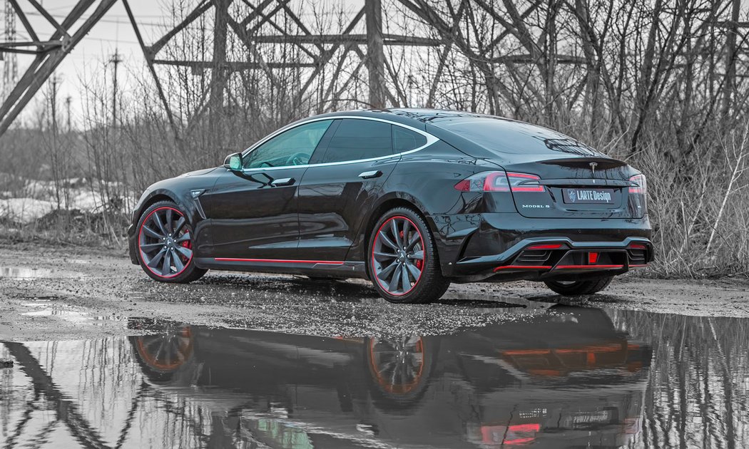 Tesla S