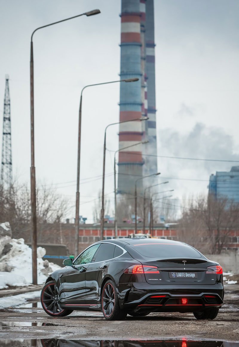 Tesla S