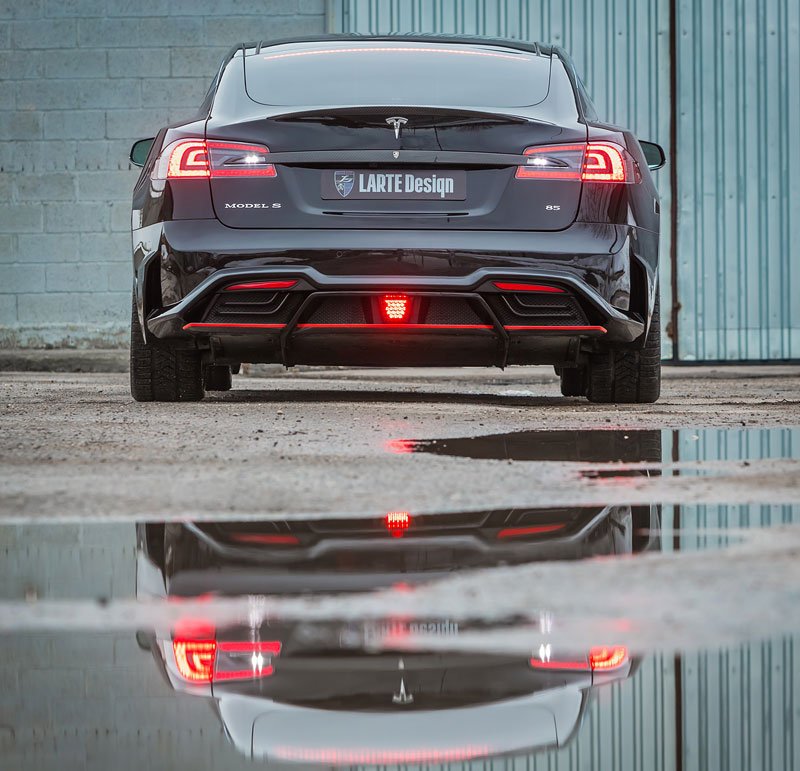 Tesla S