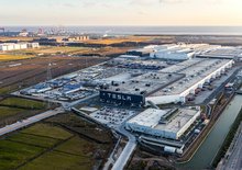 Velká výzva autoprůmyslu: Továrny jedou, ale trh je nasycen