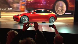 Tesla málem zkrachovala. Pak přišel Model 3, nejprodávanější elektromobil na světě
