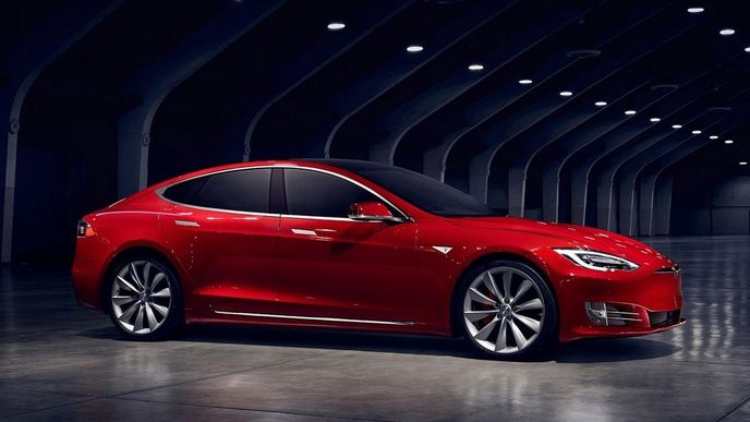 Tesla Model S má za sebou facelift