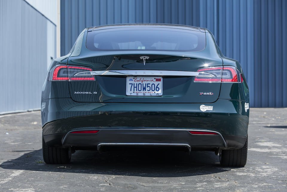 Tesla model S P85D