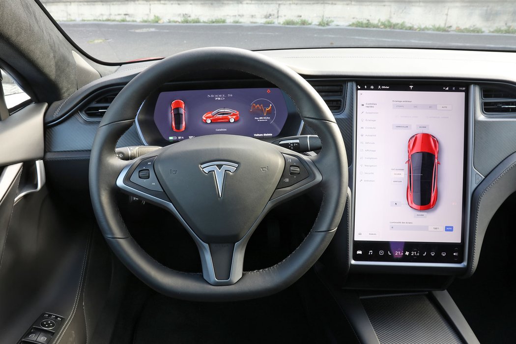 Tesla Model S 75D