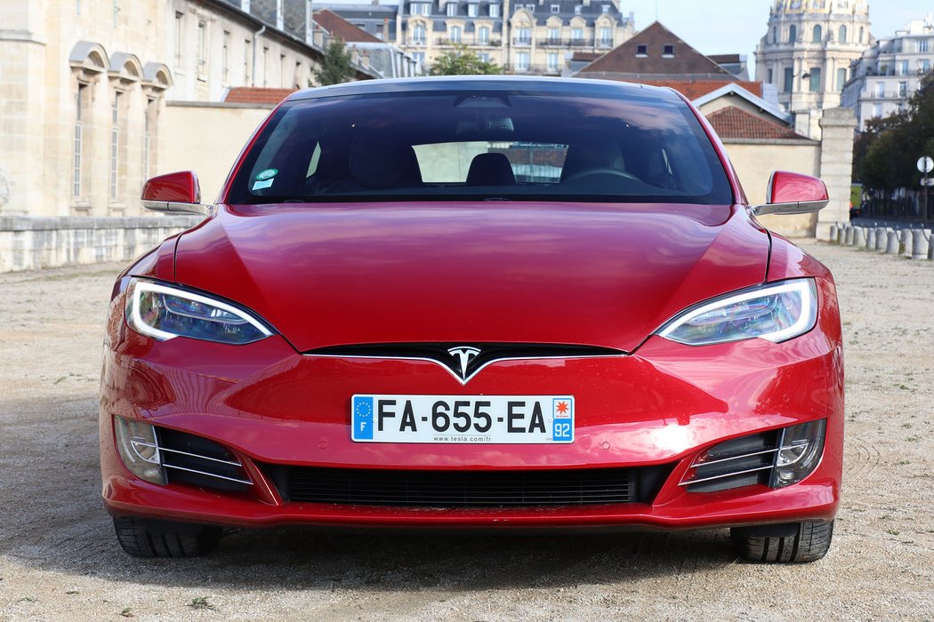 Tesla Model S 75D