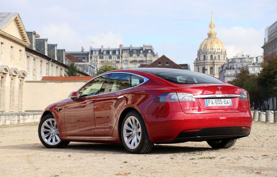 Tesla Model S 75D