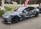 Tesla připomíná Den válečných veteránů unikátním Modelem S Special Ops