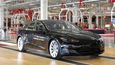 Tesla Model S v továrně v kalifornském Fremontu