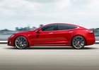 Tesla čelí další žalobě, specifické kliky Modelu S prý zavinily smrt řidiče