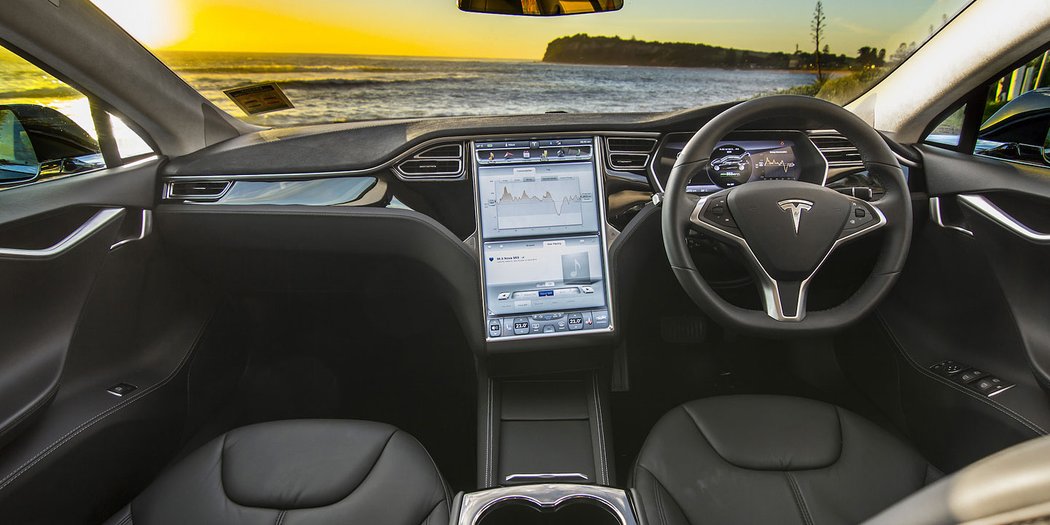 Tesla S