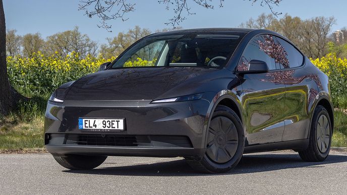 Tesla Model Y Standard RWD Tesla Model Y Standard RWD