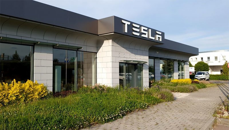 Tesla Motors Průhonice