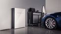 Tesla Powerwall dokáže skladovat energii pro domácnosti.