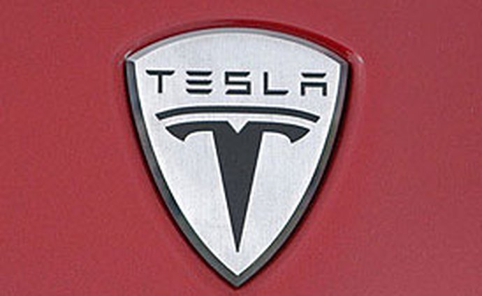 Eberhard odstupuje z čela společnosti Tesla Motors, hledá se nový šéf