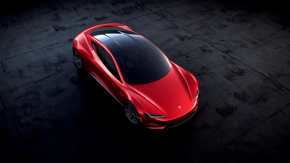 Tesla Roadster. Čtyřmístný automobil ujede na jedno nabití rekordních tisíc kilometrů. Z nuly na rychlost 100 kilometrů za hodinu se dostane za 1,9 sekundy. Na trhu by se měl objevit v roce 2020 při základní ceně 200 000 dolarů.