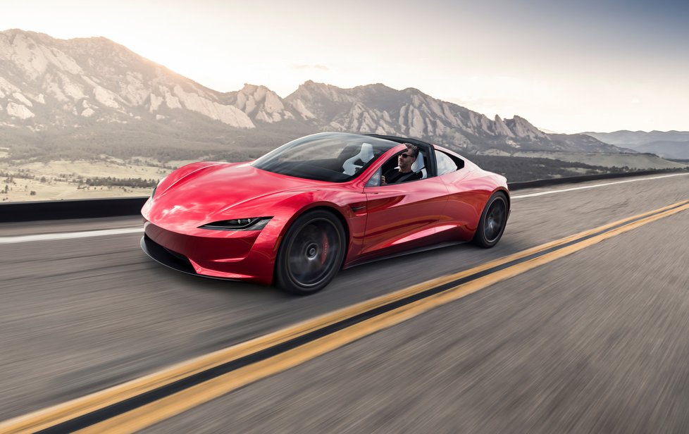 Prototyp nové Tesly Roadster je vystaven v Petersenově automobilovém muzeu v Los Angeles, kde se otevřela nová expozice společnosti Tesla