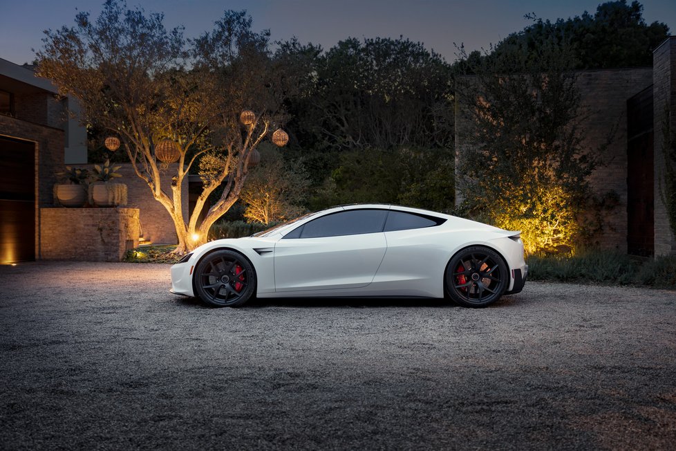 Tesla Roadster s paketem SpaceX nebude vhodná pro lidi se zdravotními obtížemi