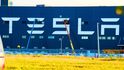 Tesla a její Gigafactory 3 v čínské Šanghaji