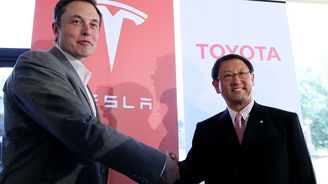 Tesla a Toyota údajně jednají o společné výrobě levných SUV elektromobilů