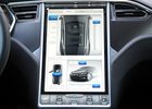 Tesla vyzývá hackery: Nabourejte se do našeho auta a získáte 200.000 Kč