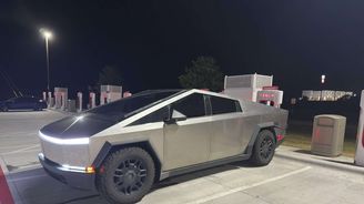 Řidič najel tisíce kilometrů bez dotyku volantu Řidič najel tisíce kilometrů bez dotyku volantu