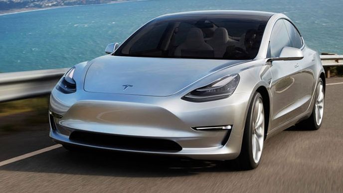 Budou nové Tesly stavět samotní zákazníci? Musk se myšlence nebrání Budou nové Tesly stavět samotní zákazníci? Musk se myšlence nebrání